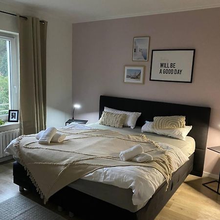 אסן Haus Mit Garten - Kingbett - Wifi - Parkplatz מראה חיצוני תמונה