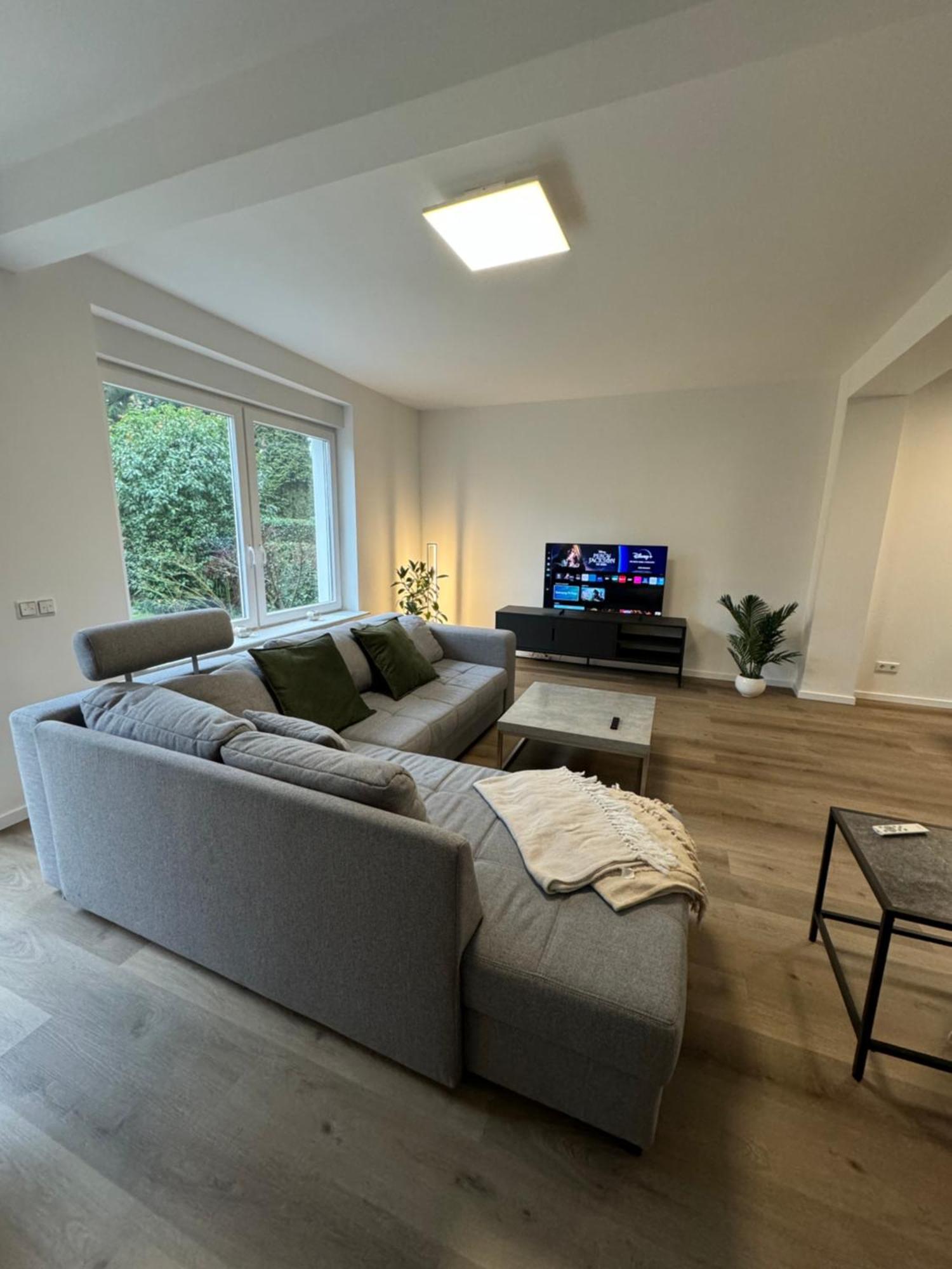 אסן Haus Mit Garten - Kingbett - Wifi - Parkplatz מראה חיצוני תמונה
